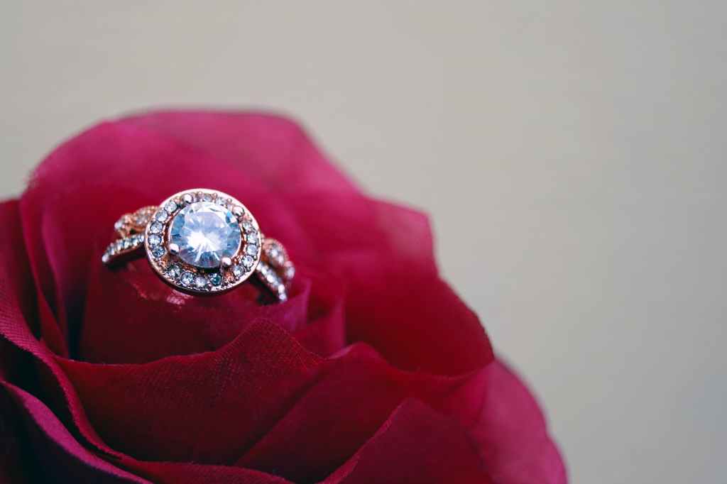 Moissanite engagement rings: The Worlds Newest Jewelry Stone